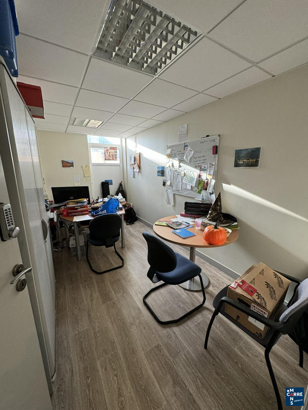 Bureau - 225 m²