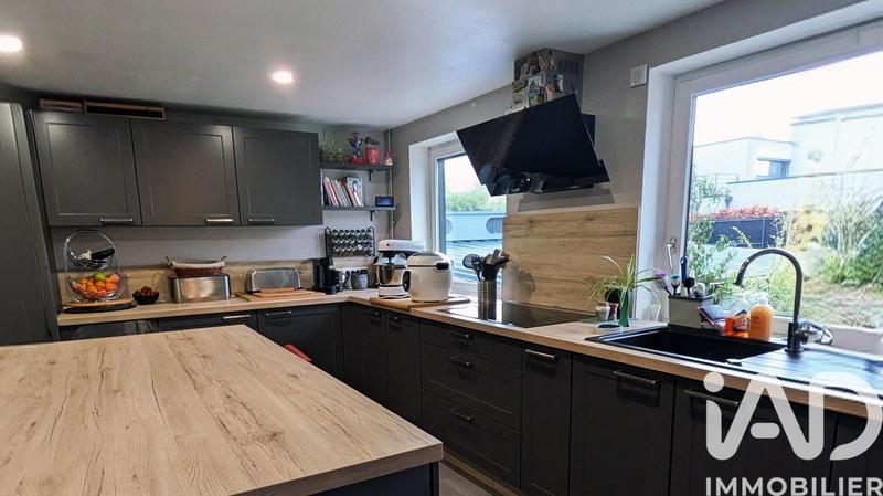 Maison - 180 m² - 9 pièces