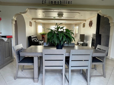 Maison - 183 m² - 6 pièces