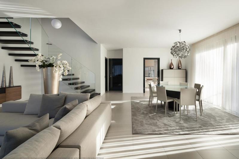 Maison - 211 m² - 6 pièces