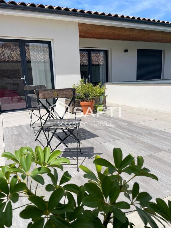 Maison - 204 m² - 5 pièces