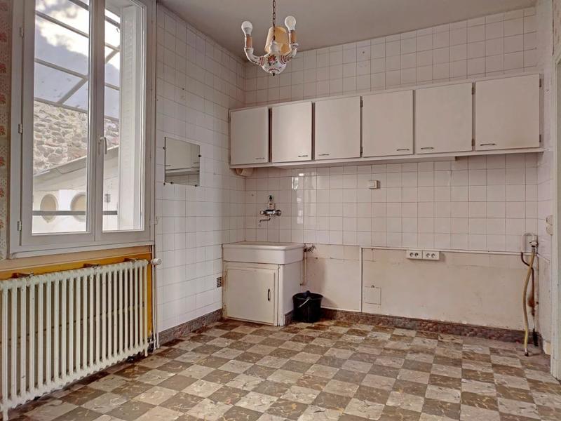 Maison - 173 m² - 9 pièces