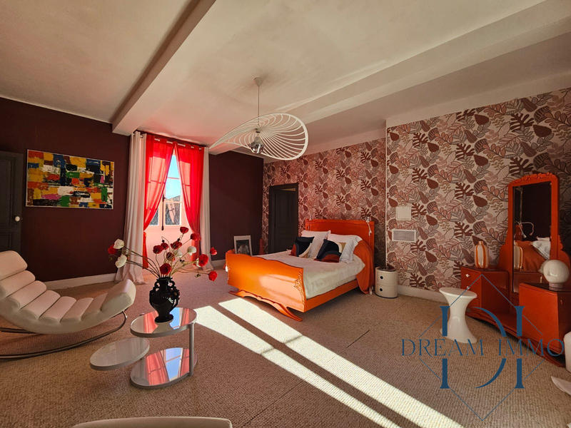 Maison - 190 m² - 6 pièces