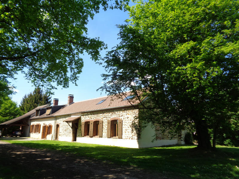 Maison - 220 m² - 11 pièces