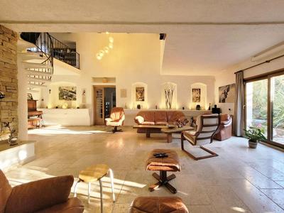 Maison - 283 m² - 8 pièces