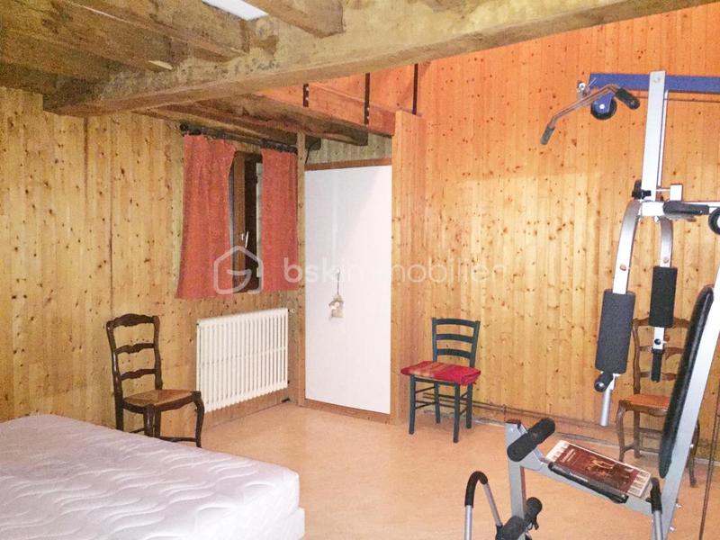 Maison en pierre - 257 m² - 5 pièces