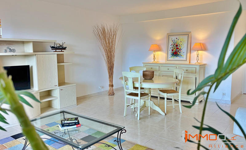 Appartement - 80 m² - 3 pièces