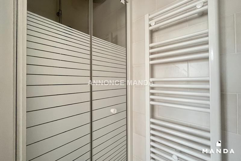 Studio - 24 m² - 1 pièce