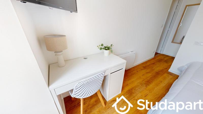 Chambre - 9 m² - 1 pièce