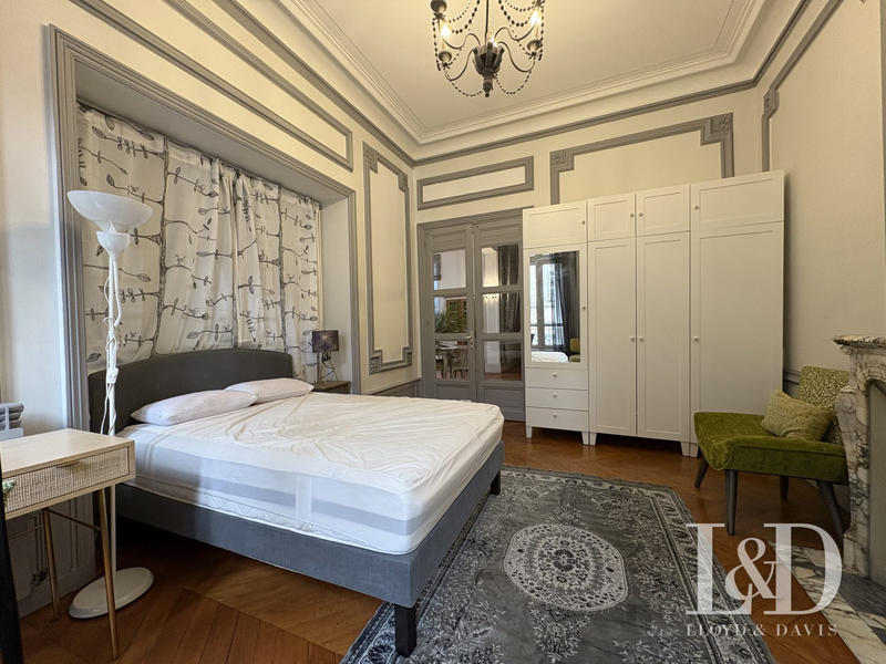 Duplex - 180 m² - 8 pièces