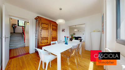 Maison - 170 m² - 6 pièces