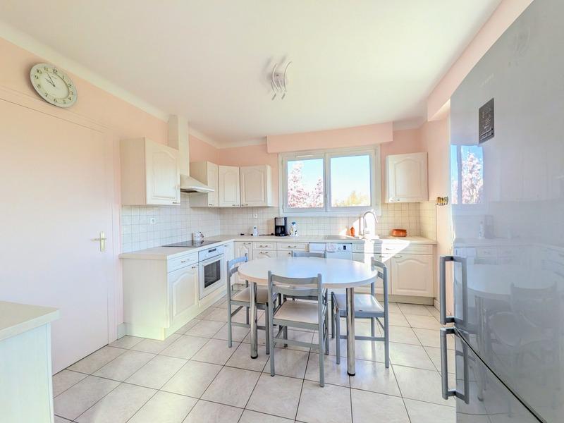 Maison - 92 m² - 4 pièces