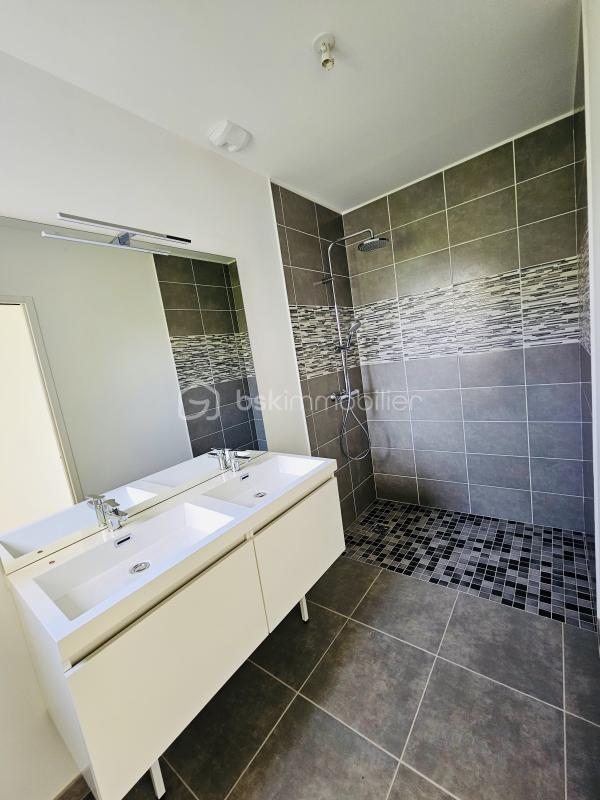 Maison - 123 m² - 5 pièces