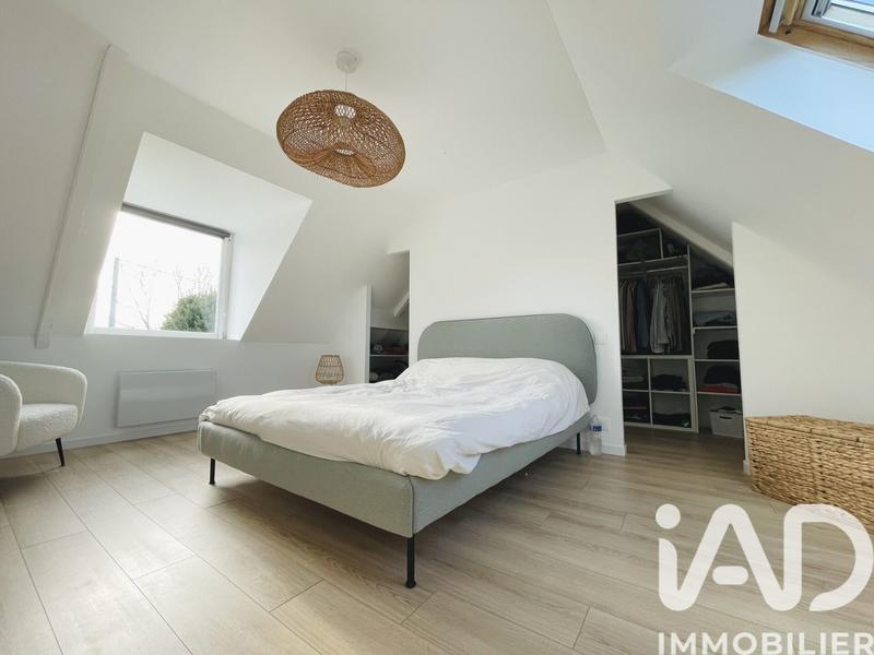 Maison - 234 m² - 8 pièces