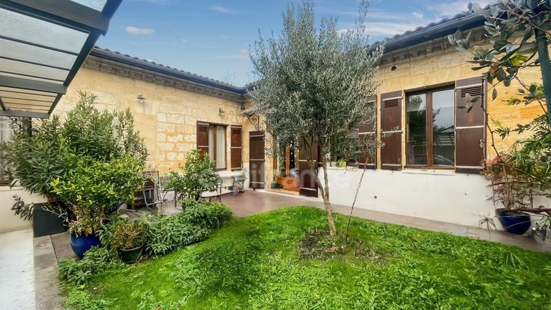 Maison en pierre - 160 m² - 7 pièces