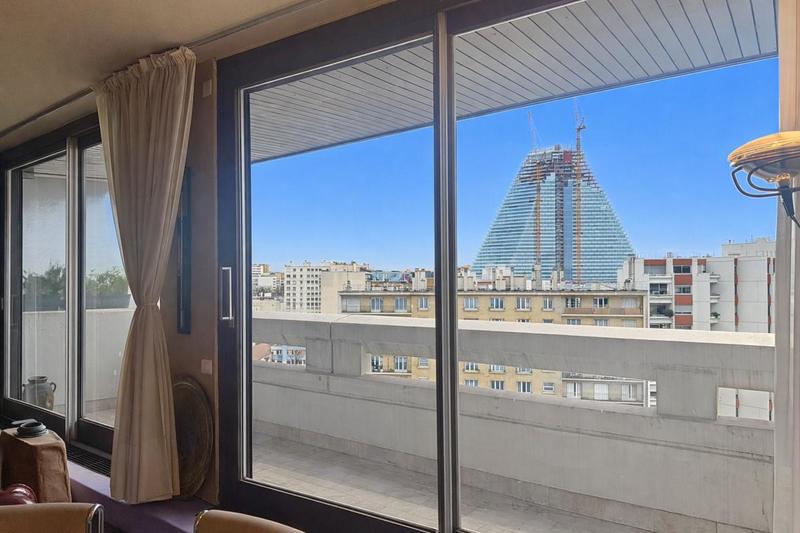 Appartement - 77 m² - 3 pièces