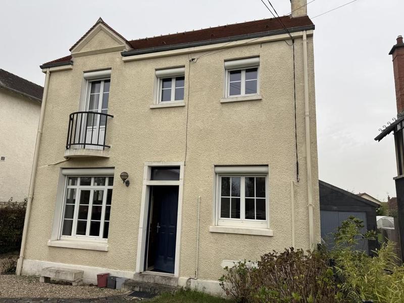 Maison - 92 m² - 4 pièces