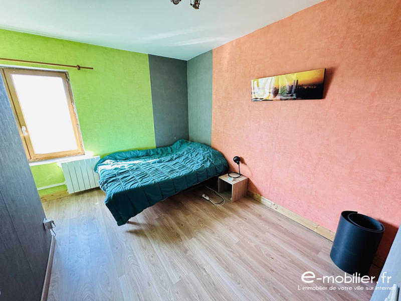 Maison - 94 m² - 5 pièces