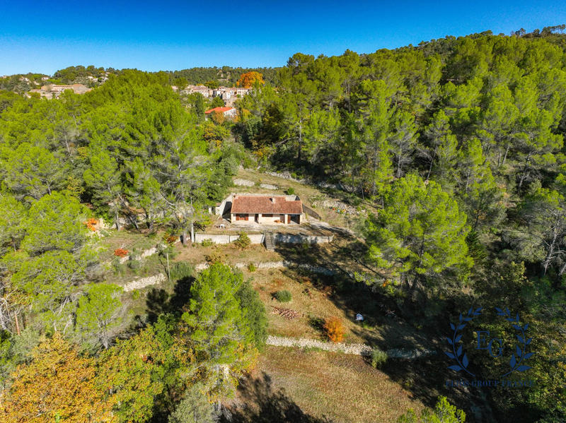 Maison - 92 m² - 2 pièces