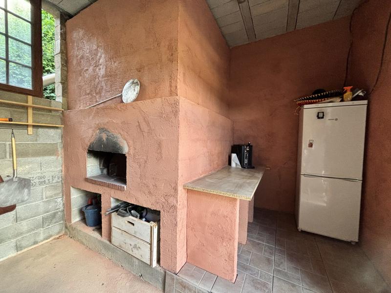 Maison - 220 m² - 8 pièces