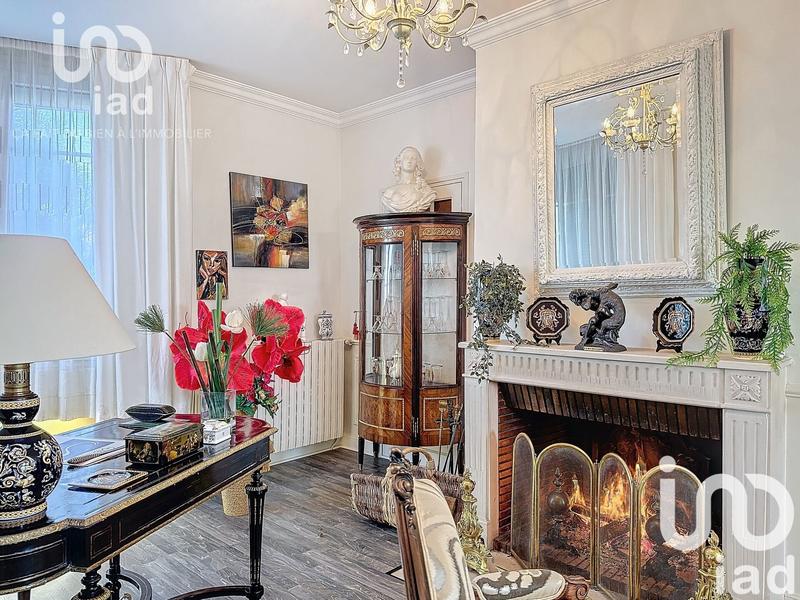 Maison - 200 m² - 8 pièces