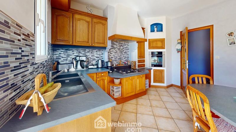 Villa - 199 m² - 7 pièces