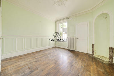 Maison - 220 m² - 12 pièces