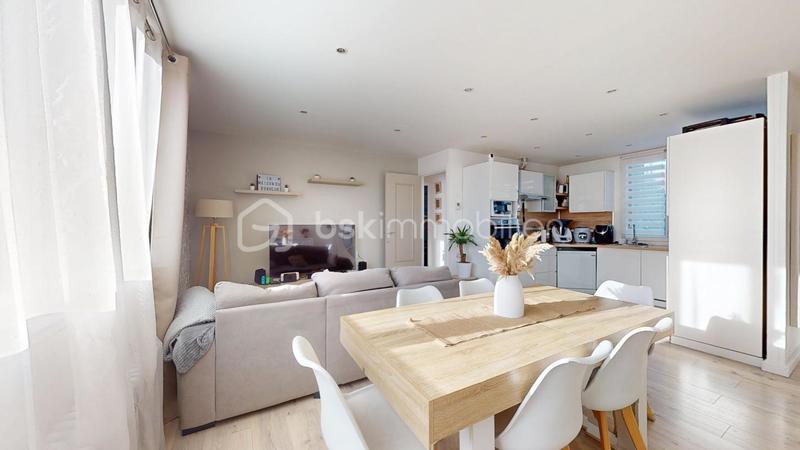 Maison - 63 m² - 4 pièces