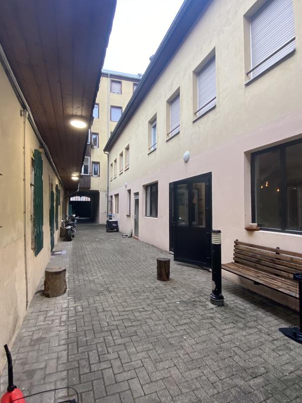 Fonds de commerce - Hôtellerie / Restauration - 250 m²