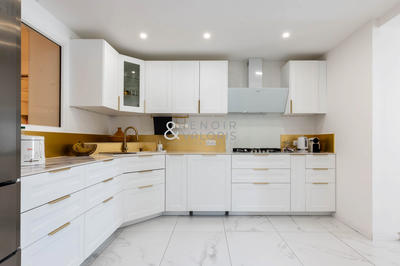 Maison ancienne - 184 m² - 6 pièces