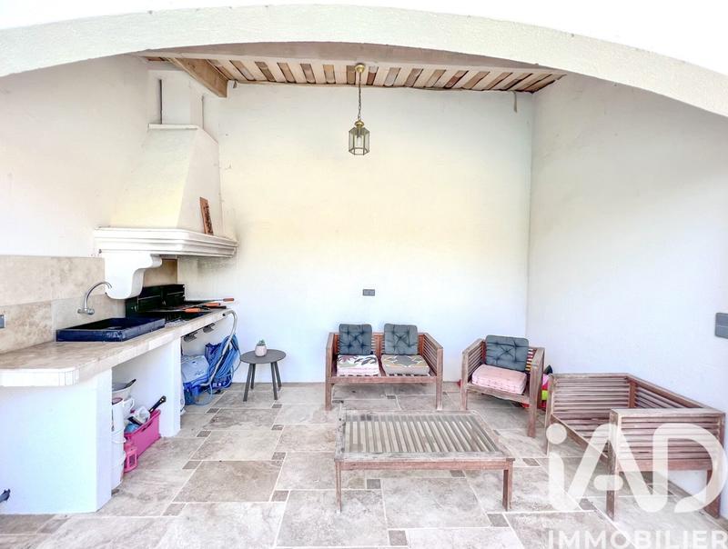 Maison - 240 m² - 7 pièces