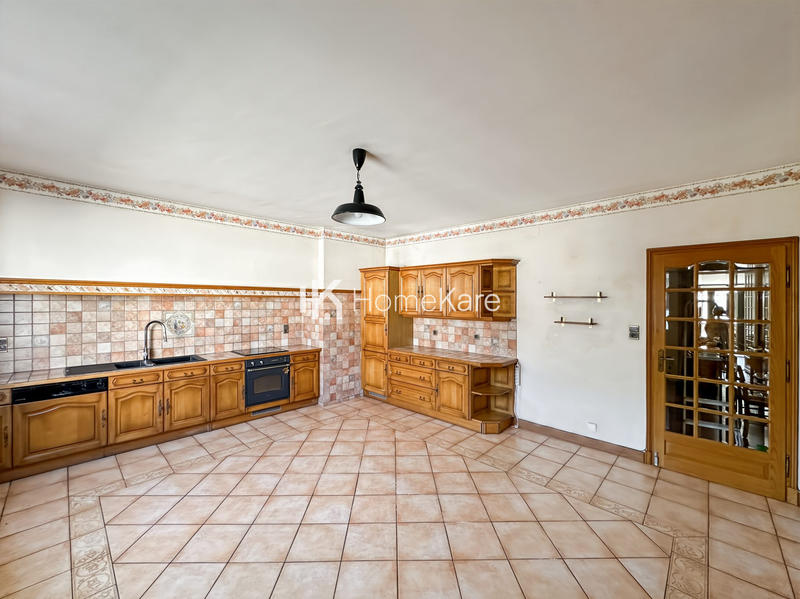 Maison - 170 m² - 5 pièces