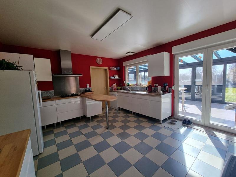 Maison - 202 m² - 8 pièces