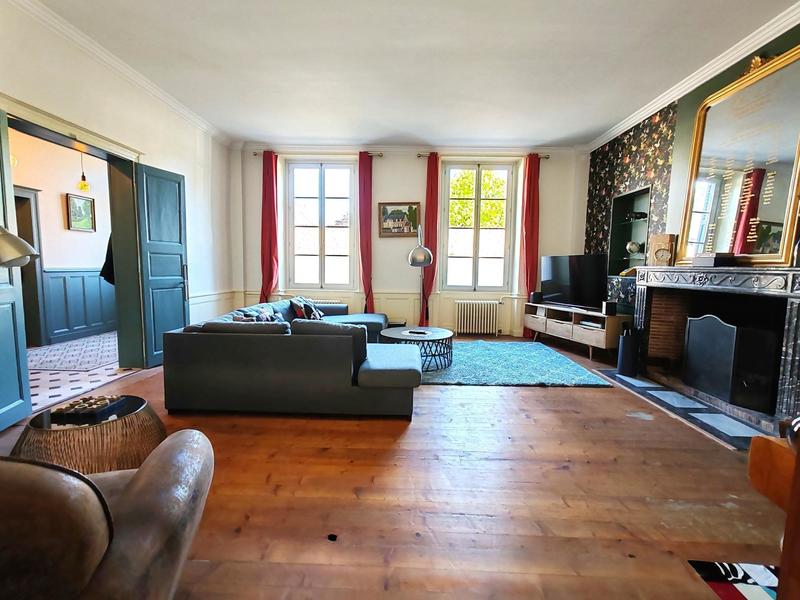 Maison de maîtres - 395 m² - 16 pièces