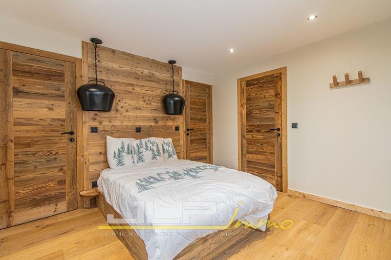 Châlet - 203 m² - 5 pièces