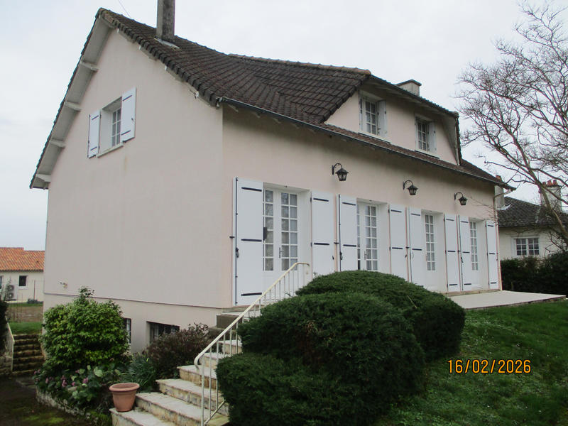 Maison - 160 m² - 7 pièces
