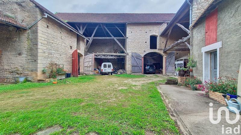 Maison de village - 225 m² - 9 pièces