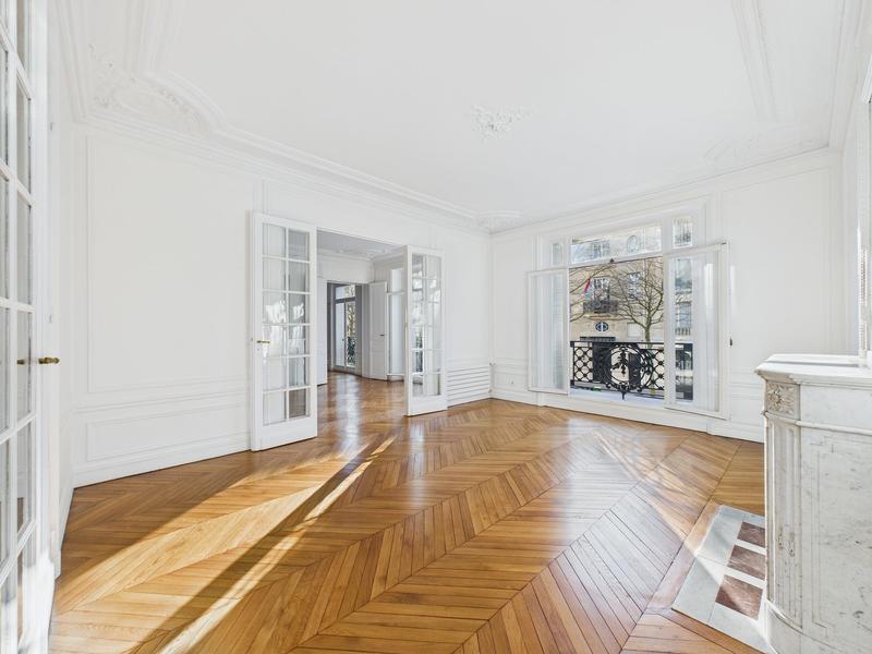 Appartement - 142 m² - 5 pièces