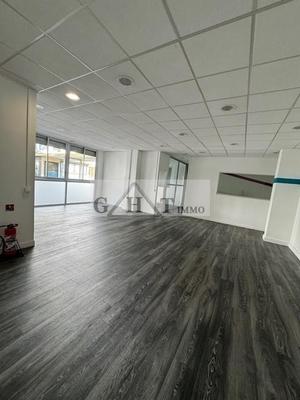 Local commercial - 405 m²