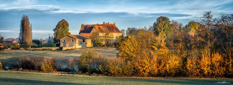 Demeure - 351 m² - 15 pièces