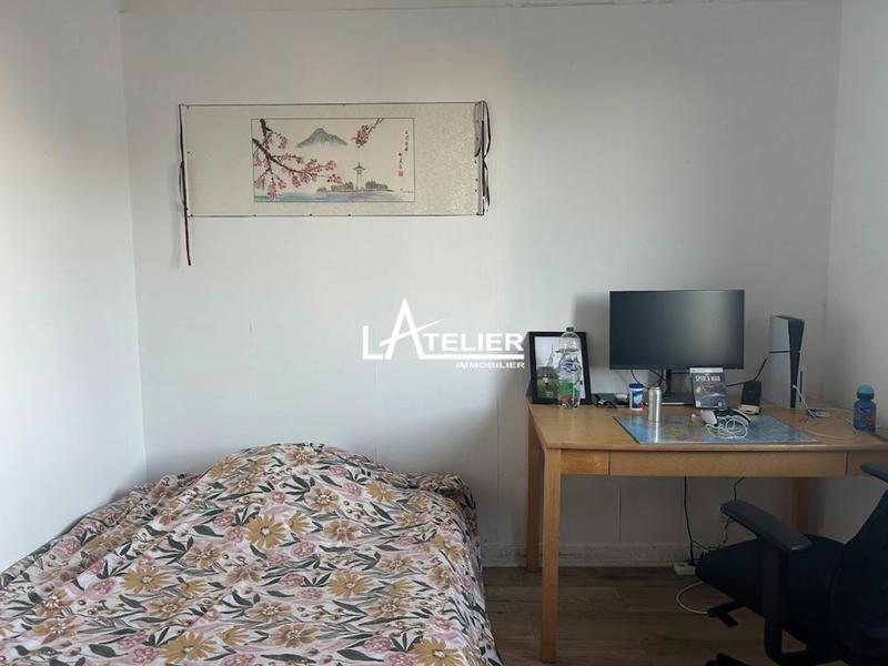 Maison - 181 m² - 7 pièces