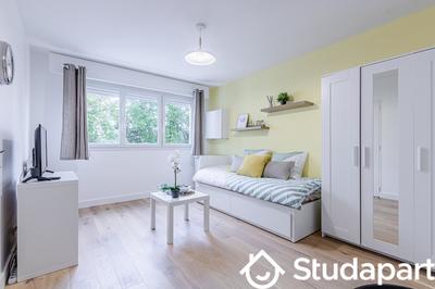 Chambre - 10 m² - 1 pièce