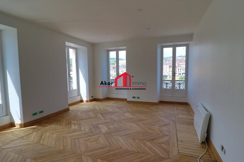 Bureau - 85 m² - 5 pièces