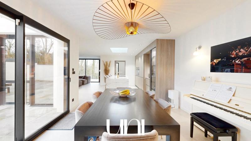 Maison - 165 m² - 5 pièces