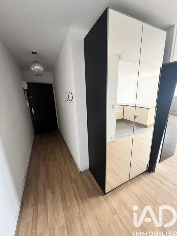 Studio - 43 m² - 1 pièce