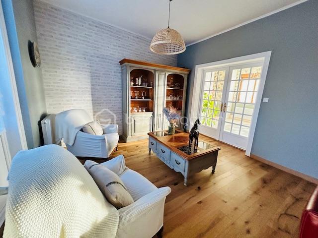 Maison de ville - 183 m² - 8 pièces