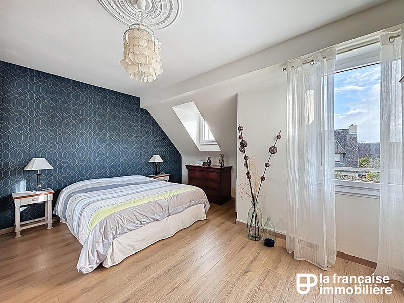 Maison - 145 m² - 6 pièces