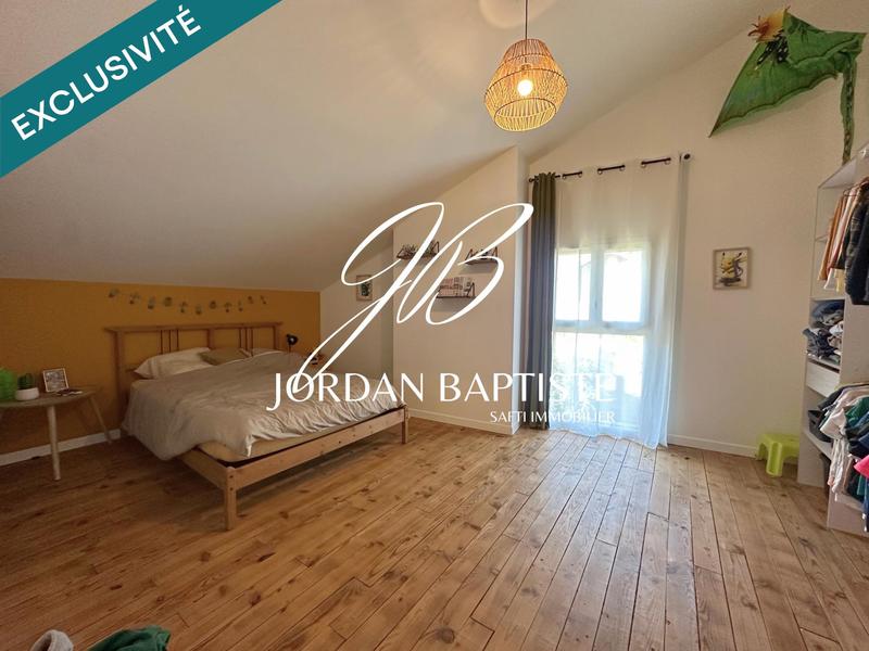 Maison de ville - 220 m² - 6 pièces