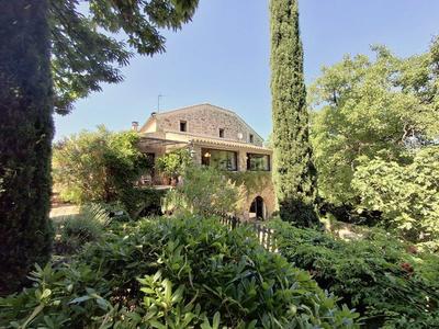 Maison - 194 m² - 5 pièces