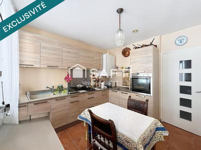 Maison - 197 m² - 6 pièces